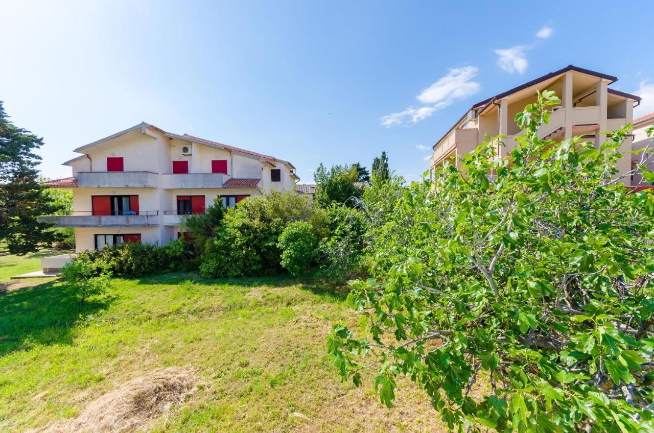 Apartments Anica F Lopar Exteriér fotografie